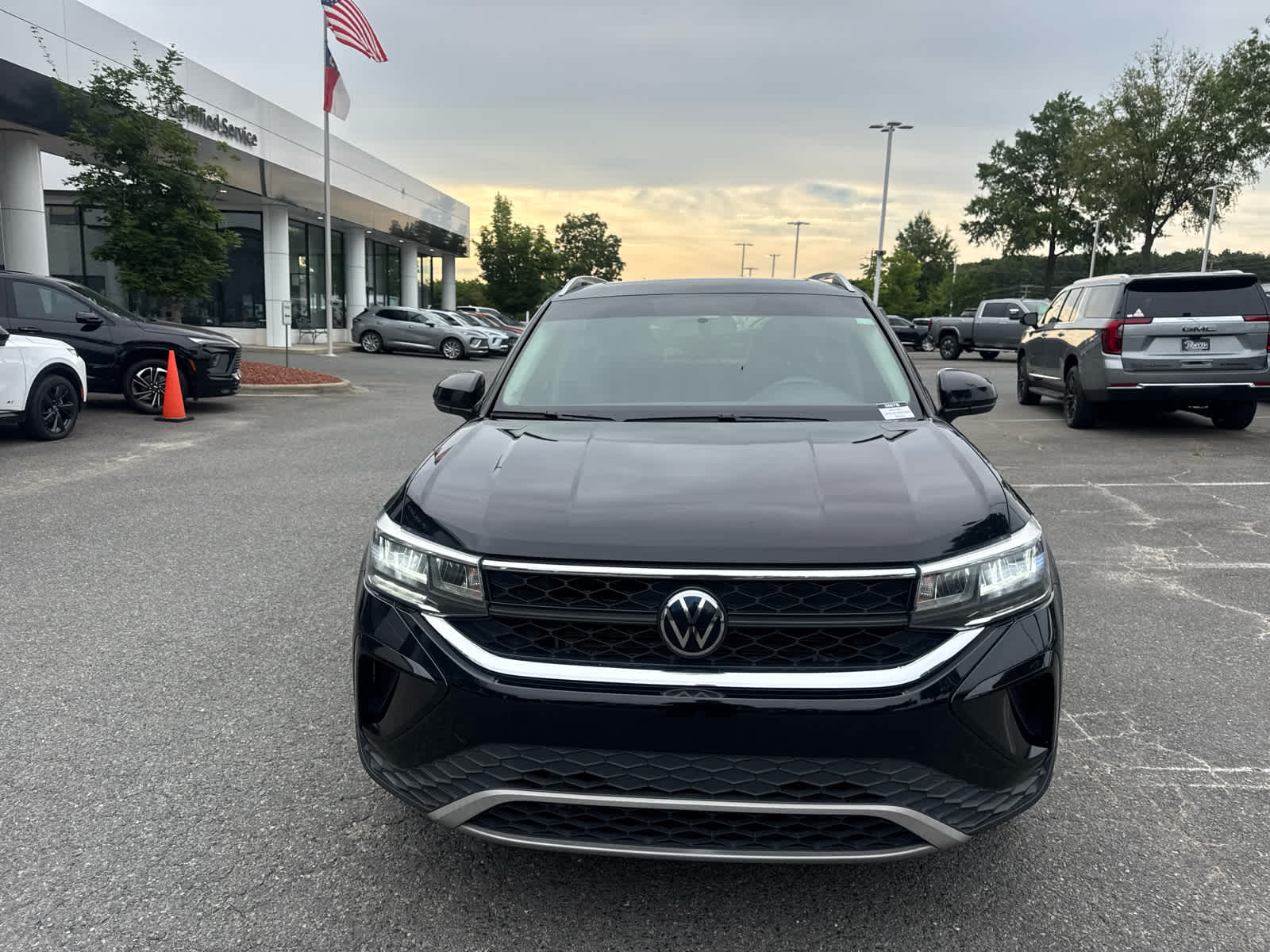 2022 Volkswagen Taos SE