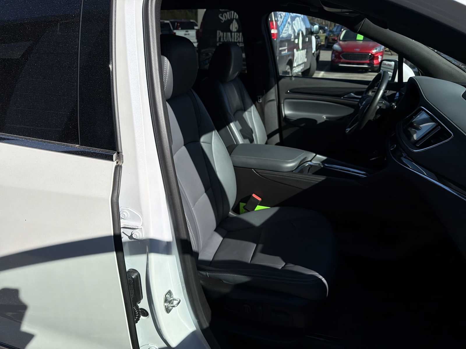 2022 Buick Enclave Essence