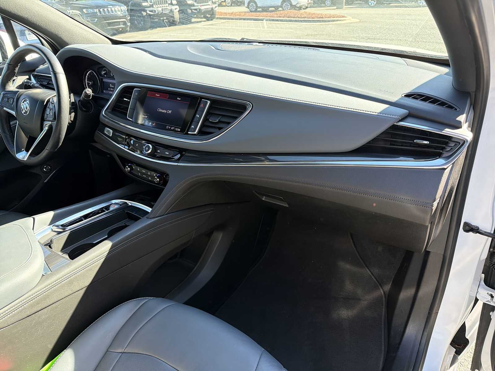 2022 Buick Enclave Essence