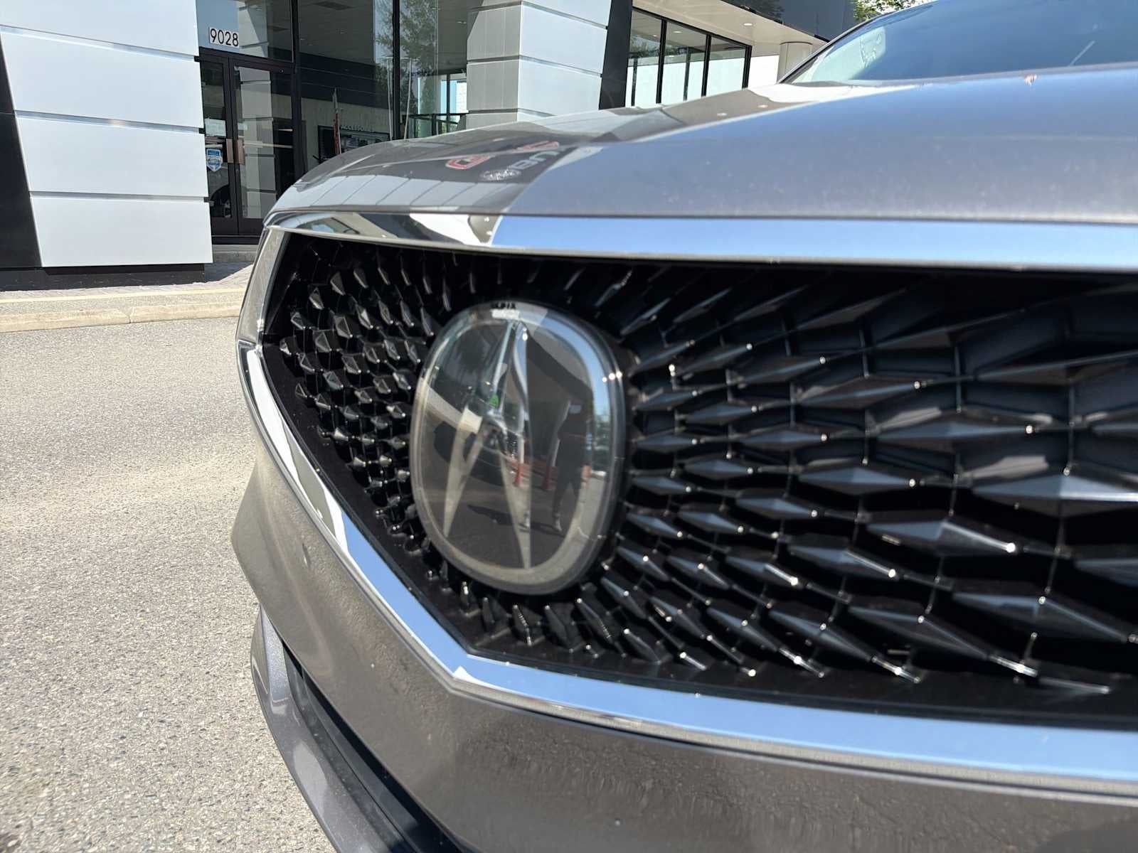 2023 Acura MDX w/Technology Package