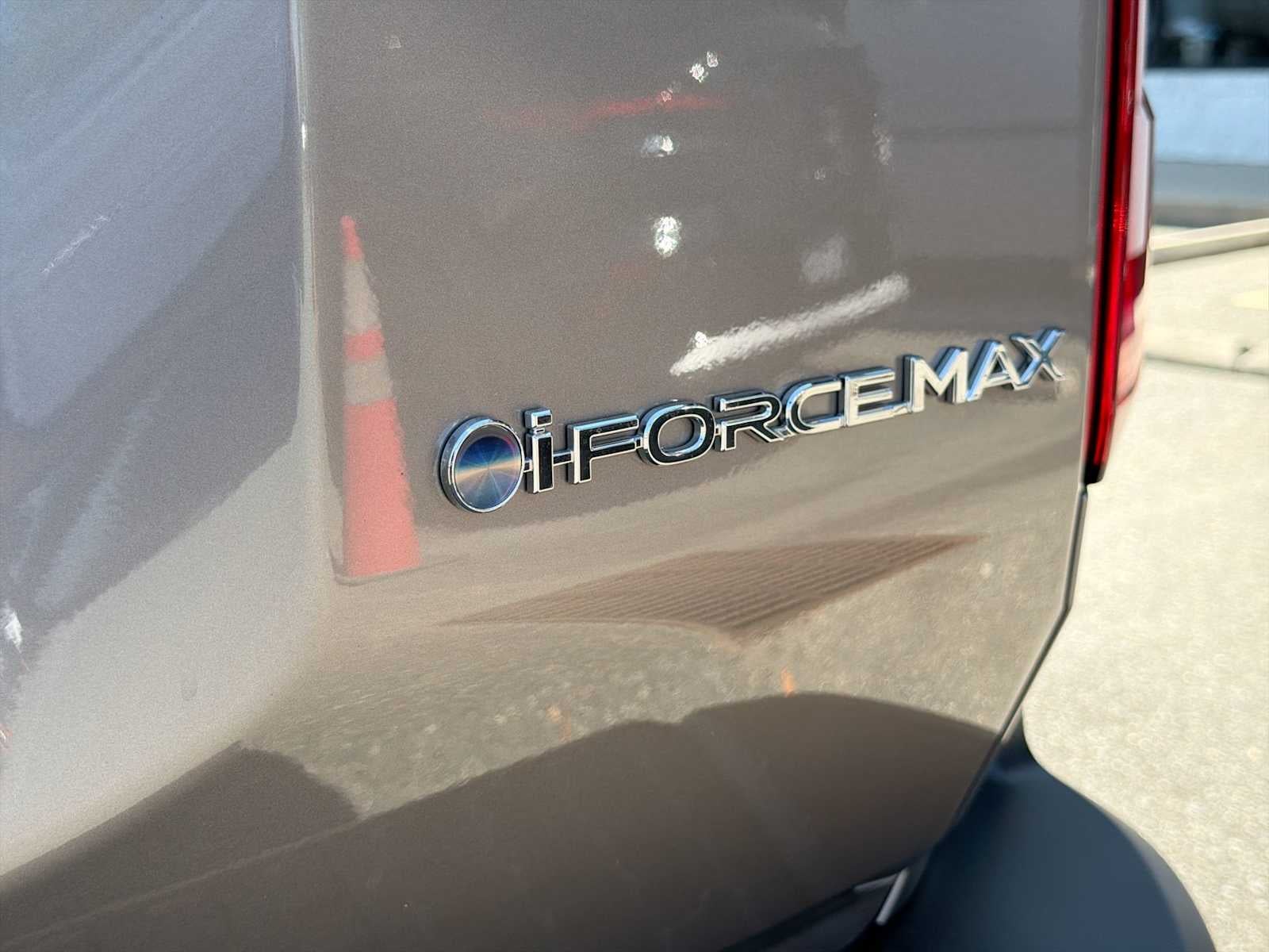 2026 Toyota Land Cruiser 4WD (Natl)