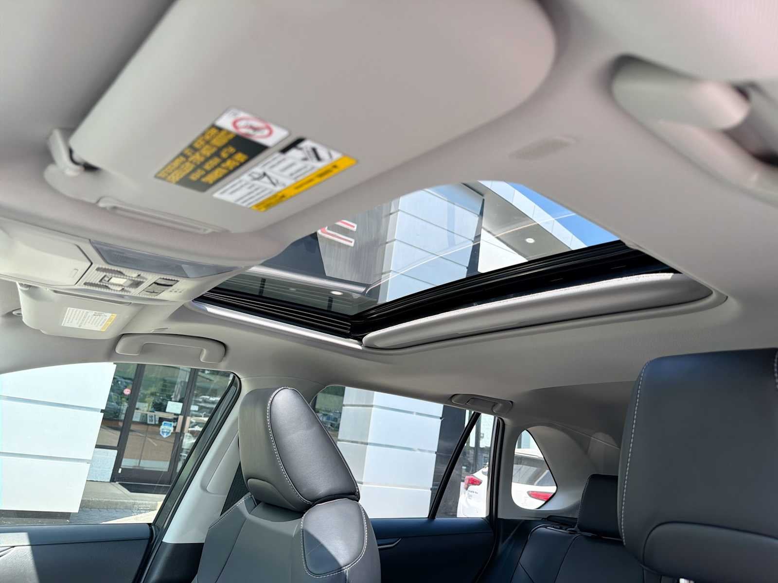 2025 Toyota RAV4 Hybrid XLE Premium