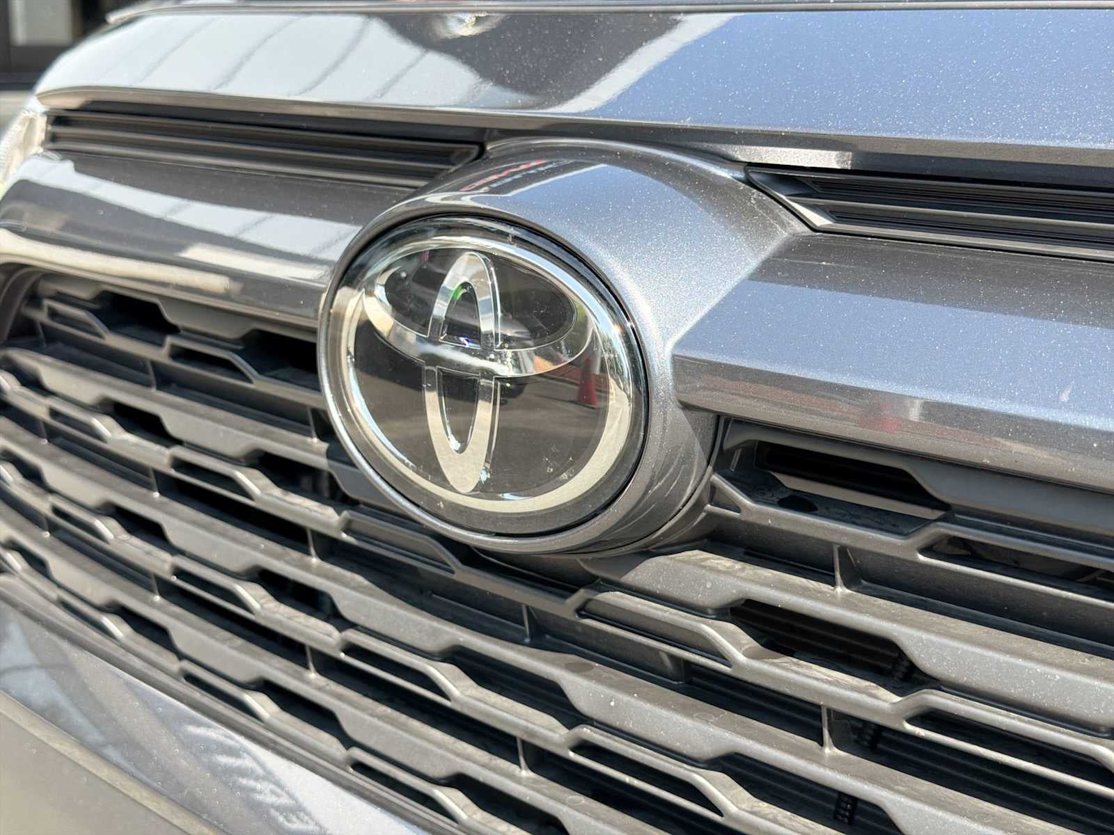 2025 Toyota RAV4 Hybrid XLE Premium