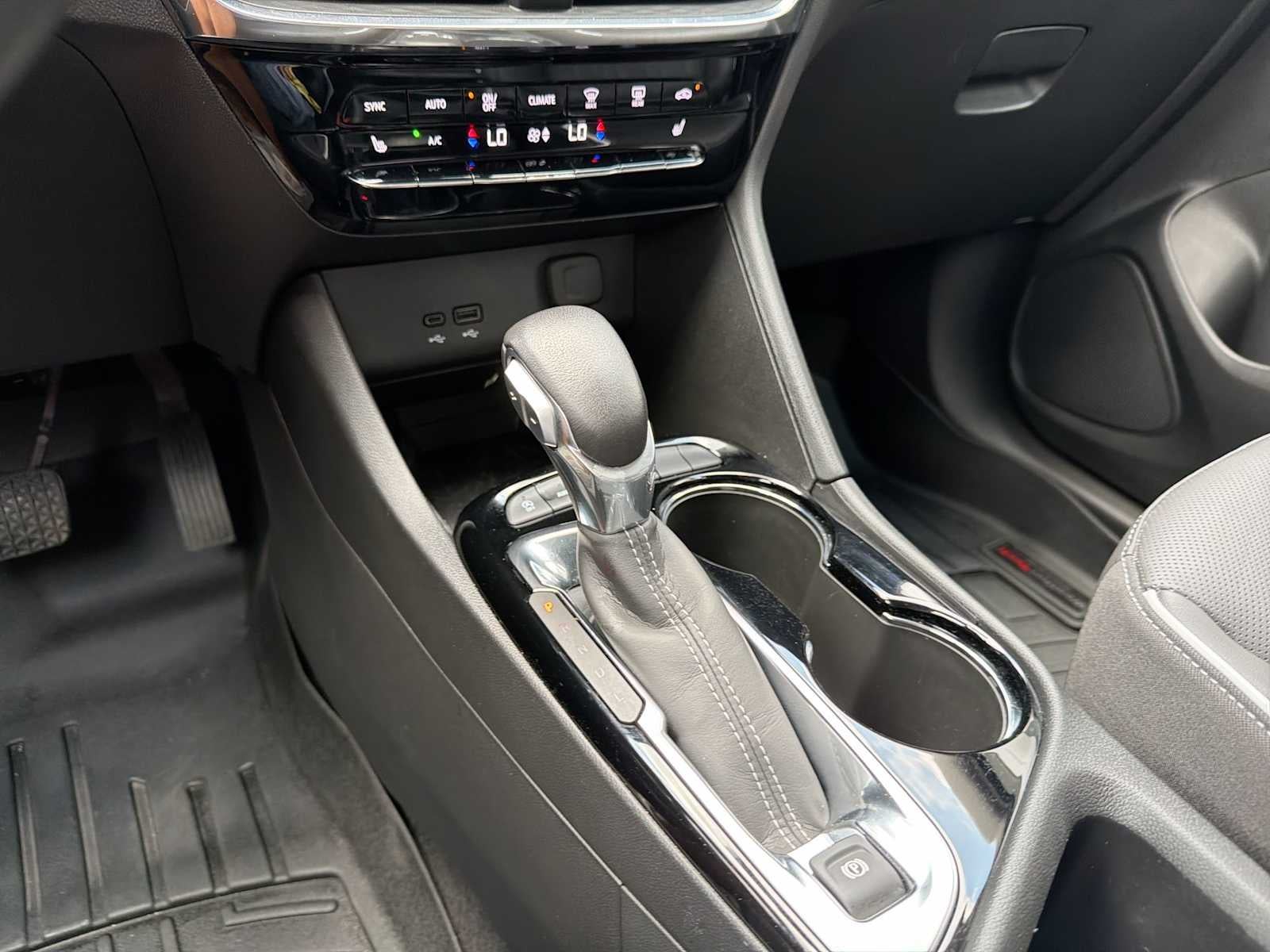 2024 Buick Encore GX Avenir
