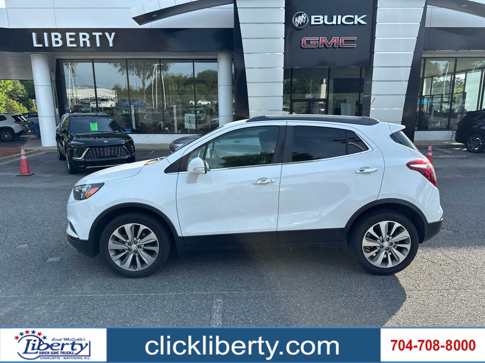 2018 Buick Encore Preferred's photo