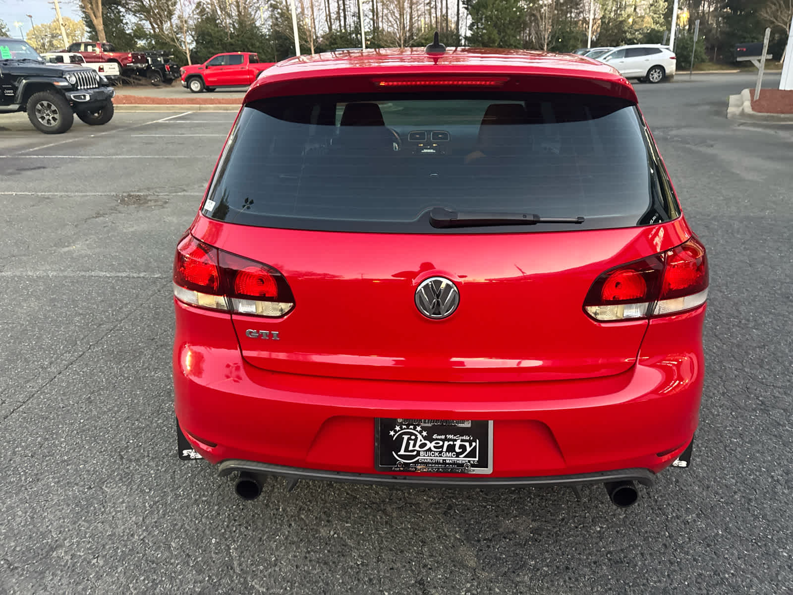 2010 Volkswagen GTI 2dr HB DSG PZEV
