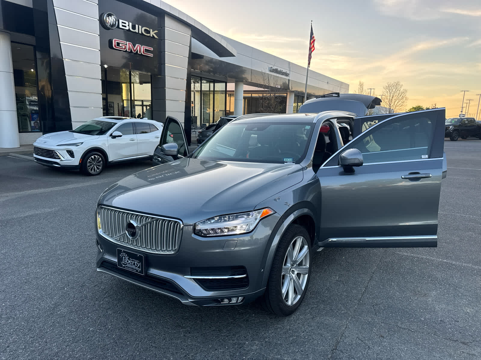 2017 Volvo XC90 Inscription